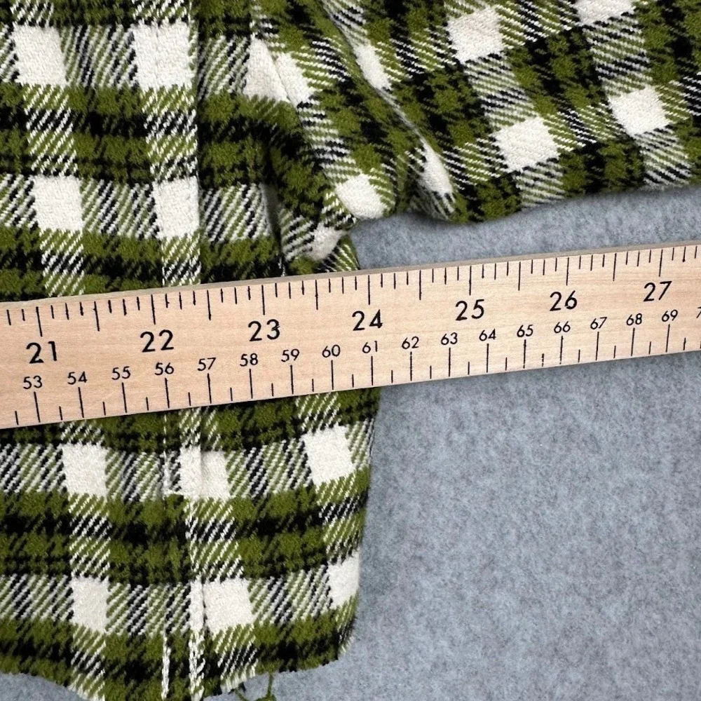 Urban Outfitters BDG Carissa Flannel Cropped Shirt Jacket Womens Large NWT Green